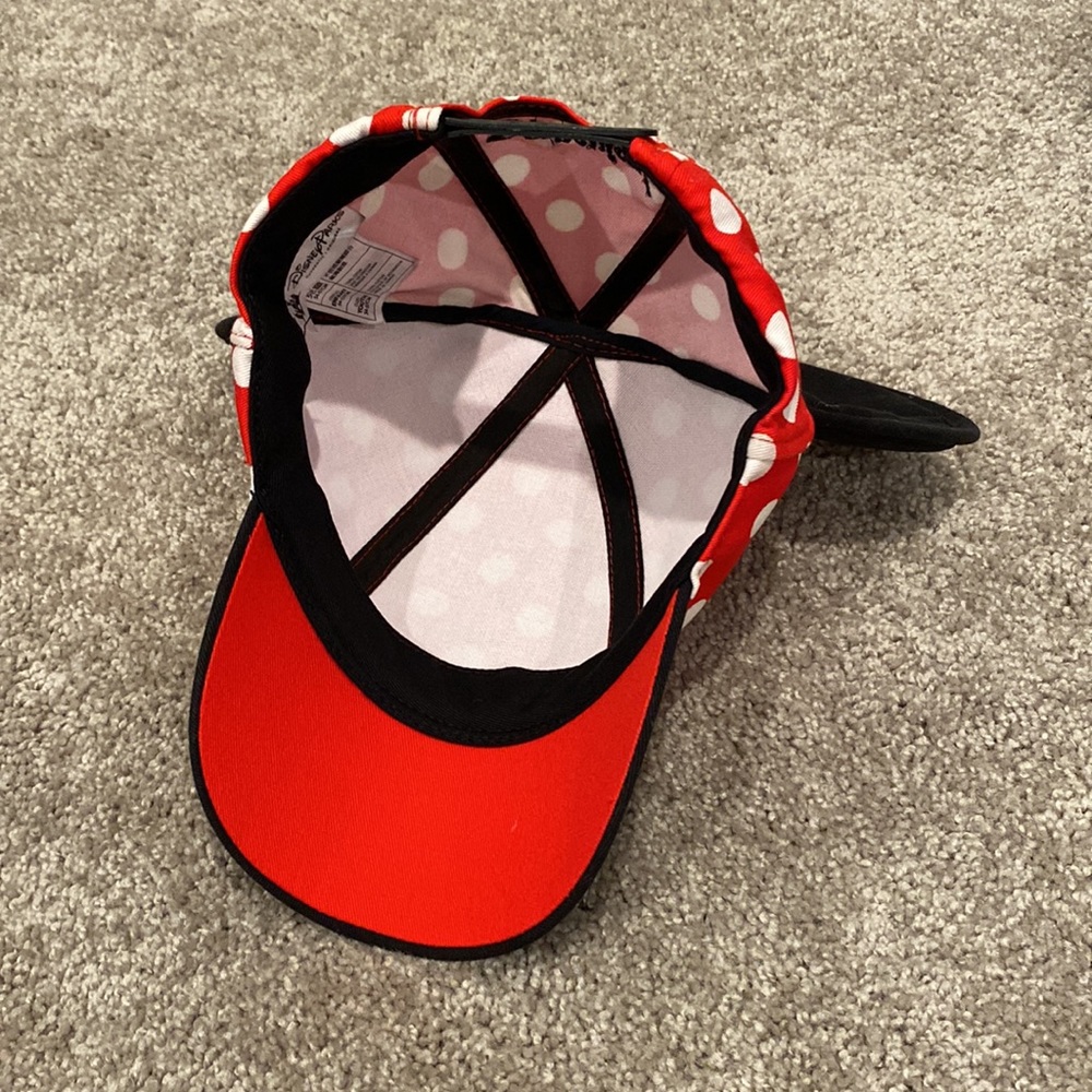 Minnie Mouse Hat - Picture 3 of 4